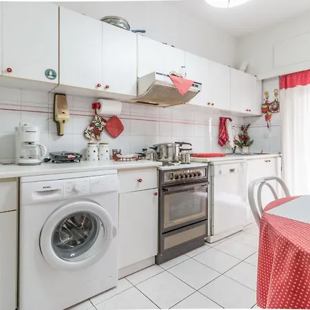 Cult Living Volos